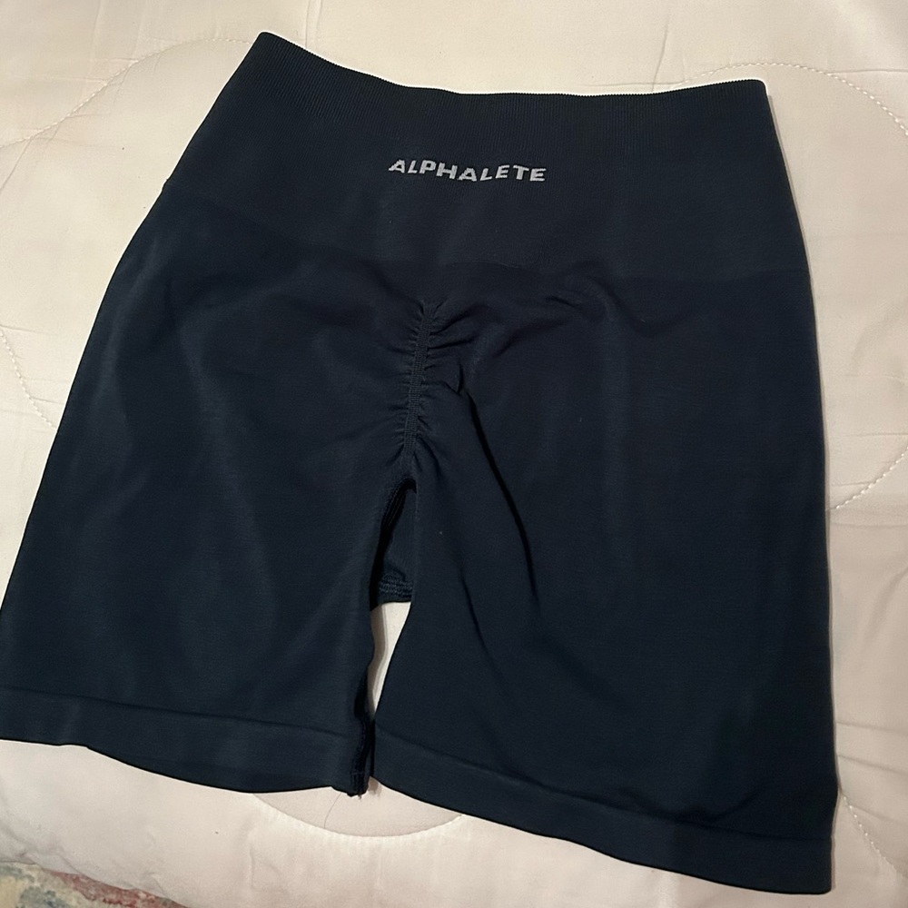 Alphalete amplify shorts